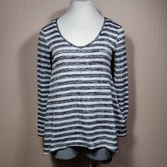 Black & White Striped Asymmetric Long Sleeve Tunic - Picture 1 of 9